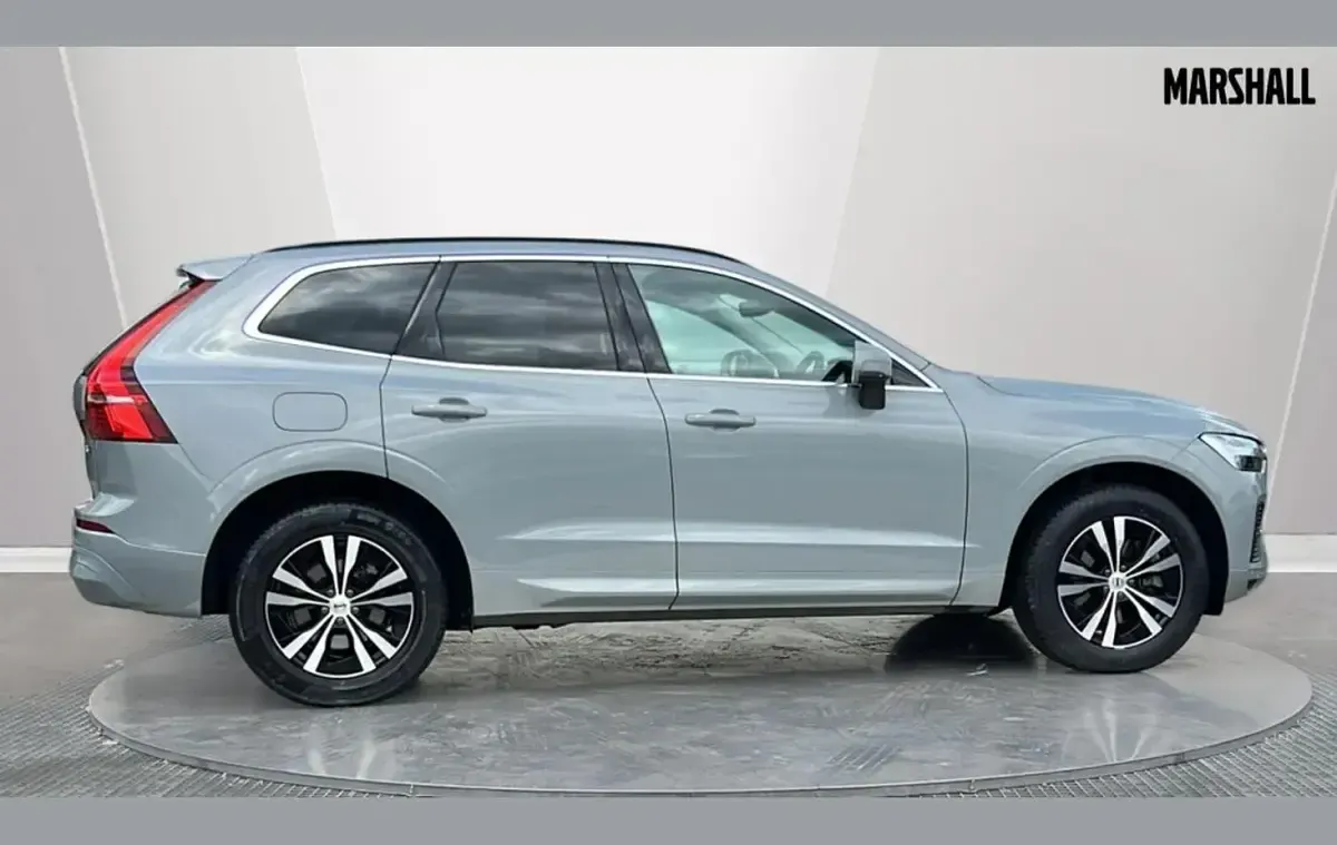 Second-hand Volvo XC60 Core 247 CP (181 kW) 2024 Gri SUV
