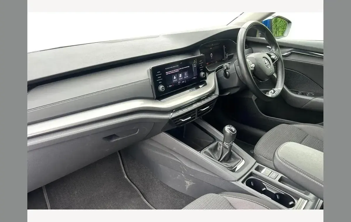Used Skoda Octavia SE First Edition 110 HP (80 kW) 2020 Blue Hatchback