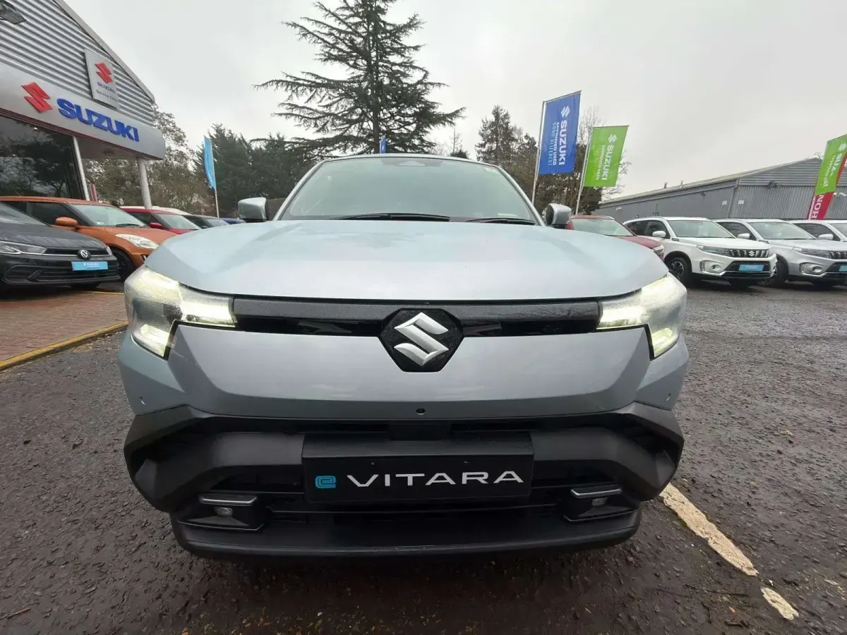 Nuevo Suzuki Vitara 135 kW (184 CV) 2026 Plateado SUV