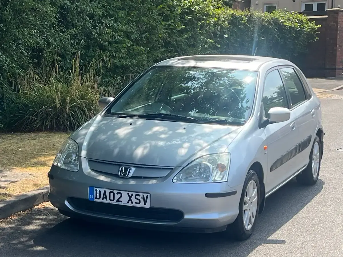 Used Honda Civic Executive 110 HP (80 kW) 2002 Silver Hatchback