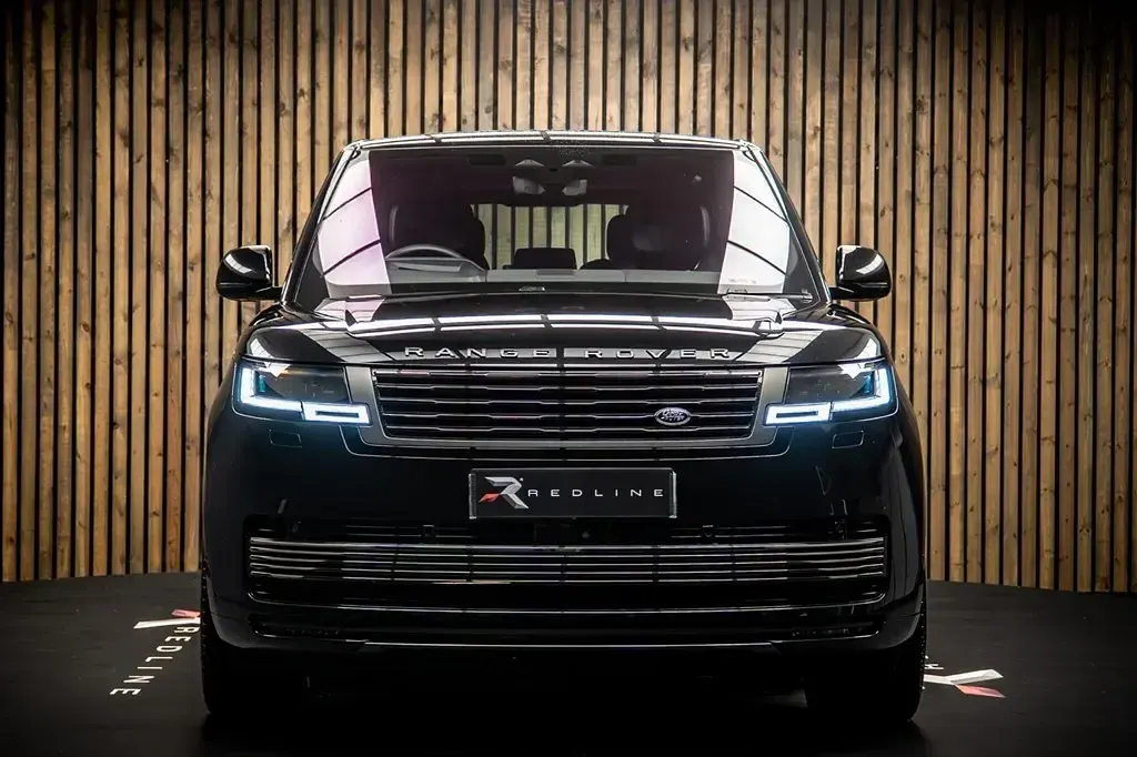 Used Land Rover Range Rover S 530 HP (389 kW) 2023 Black SUV