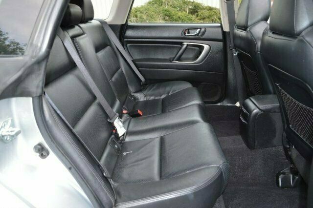 Begagnad Subaru Legacy 2004 Kombi