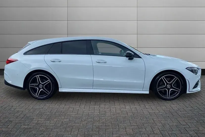 Used Mercedes CLA200 AMG Line Premium 161 HP (118 kW) 2023 Polar white Estate