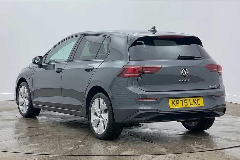 New VW Golf VIII Match 204 HP (150 kW) 2025 Grey Hatchback