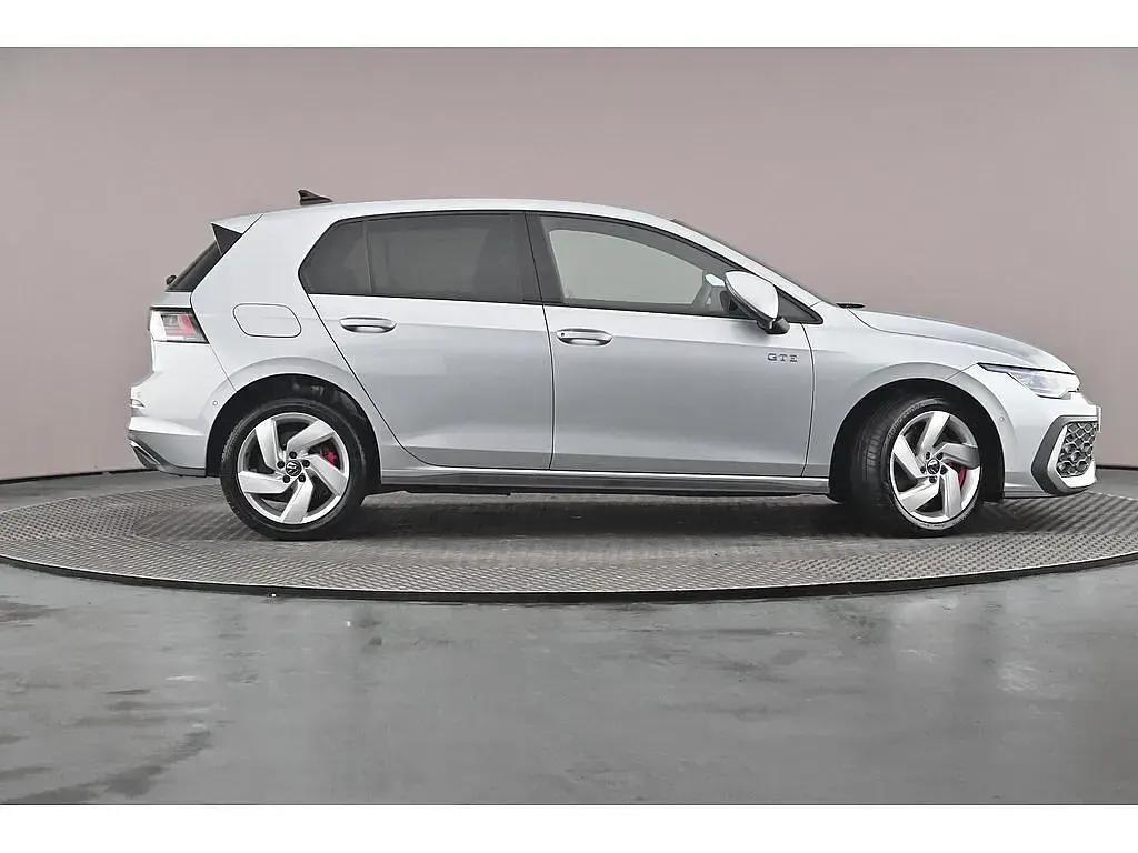 Used VW Golf VIII 272 HP (200 kW) 2025