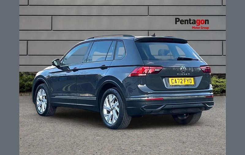 Used VW Tiguan Life 147 HP (108 kW) 2022 Grey SUV