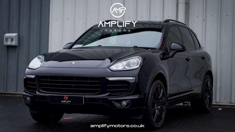 Black Used 2015 Porsche Cayenne S E-Hybrid SUV | £20,895 (A bit pricey) - Image 1/4