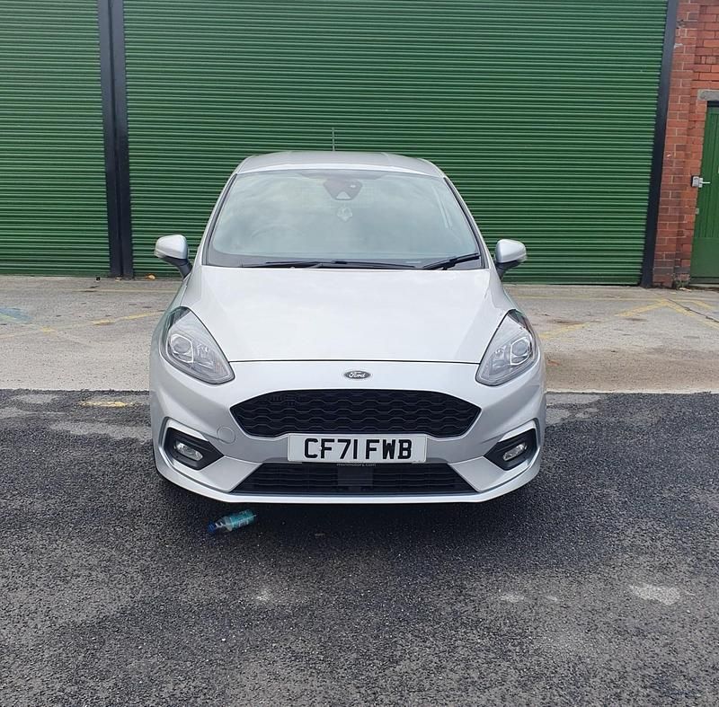 Used Ford Fiesta Sport 125 HP (91 kW) 2022 Silver Van