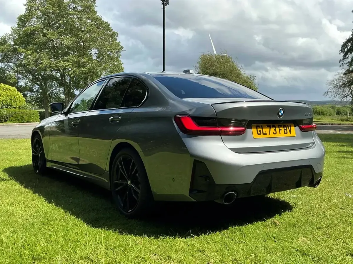 Usado BMW 320 M Sport 2023 Gris Berlina