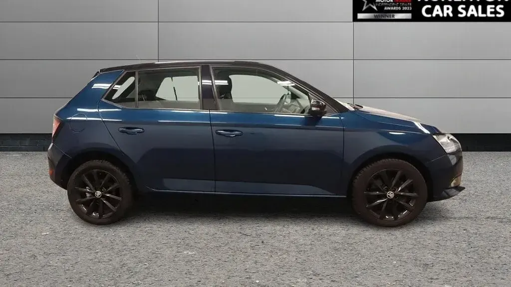 Used Skoda Fabia Colour Edition 95 HP (69 kW) 2021 Blue Hatchback