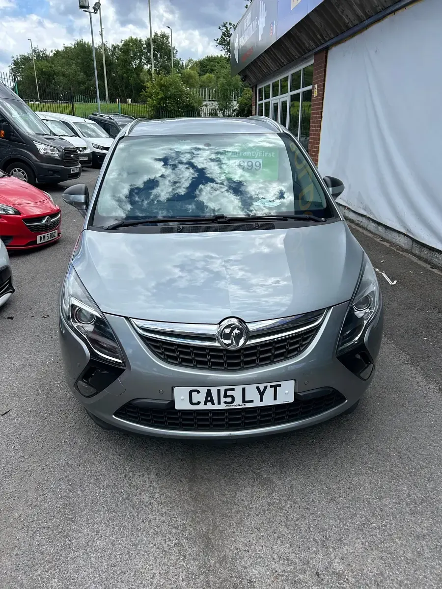 Used Vauxhall Zafira SRi 170 HP (125 kW) 2015 Silver MPV