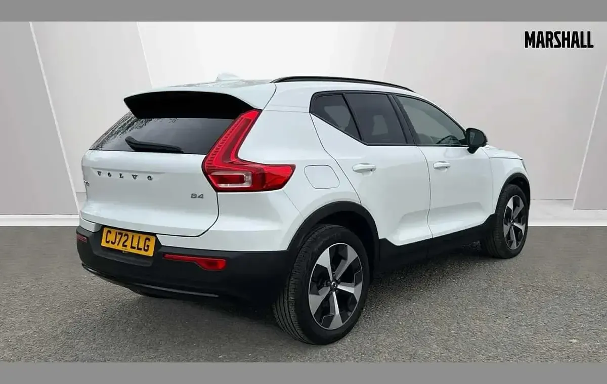 Used Volvo XC40 Ultimate 194 HP (142 kW) 2023 White SUV