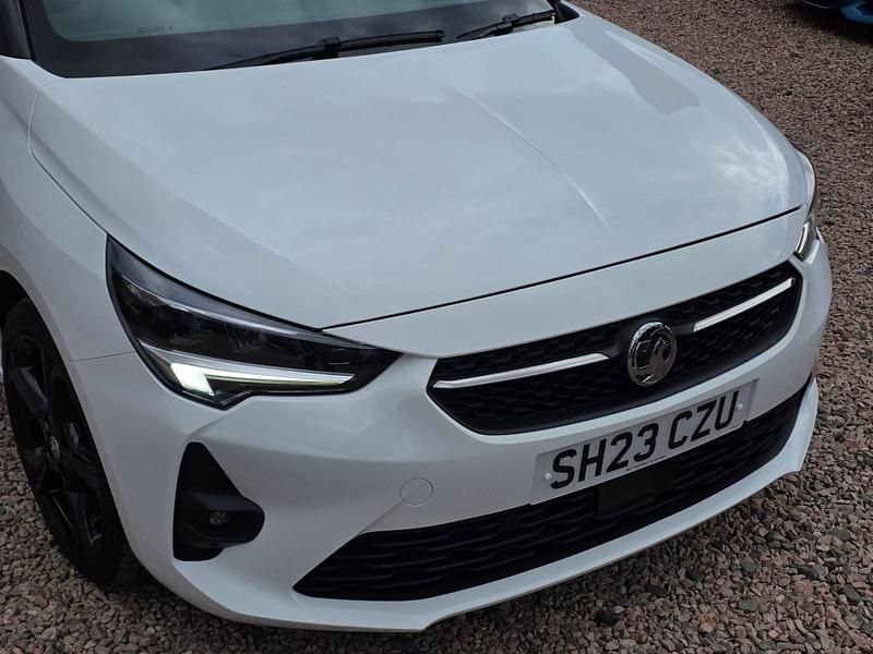 Second-hand Vauxhall Corsa 2023 Alb Hatchback
