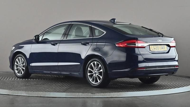 Used Ford Mondeo Zetec 150 HP (110 kW) 2020 Blue Hatchback