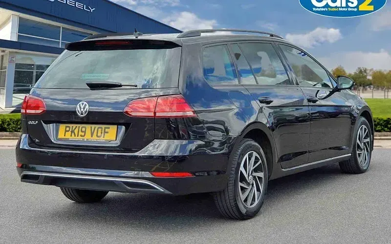 Begagnad VW Golf VII Match 116 HK (85 kW) 2019 Svart Kombi
