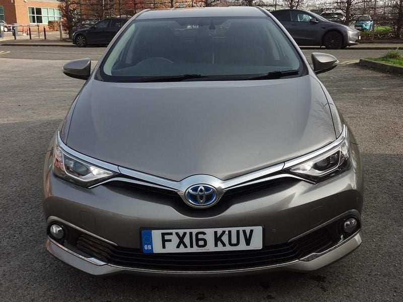 Used Toyota Auris Hybrid 2016 Bronze Hatchback