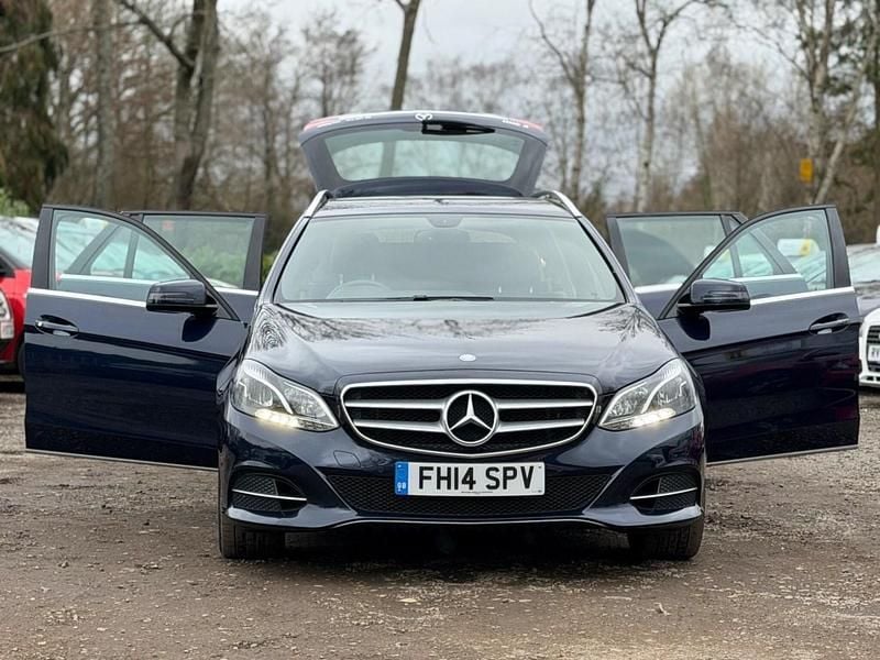 Used Mercedes E300 SE 2014 Blue Estate