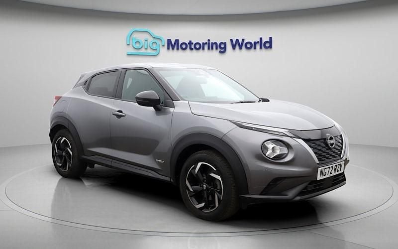 Used Nissan Juke N-Connecta 143 HP (105 kW) 2023 Grey SUV