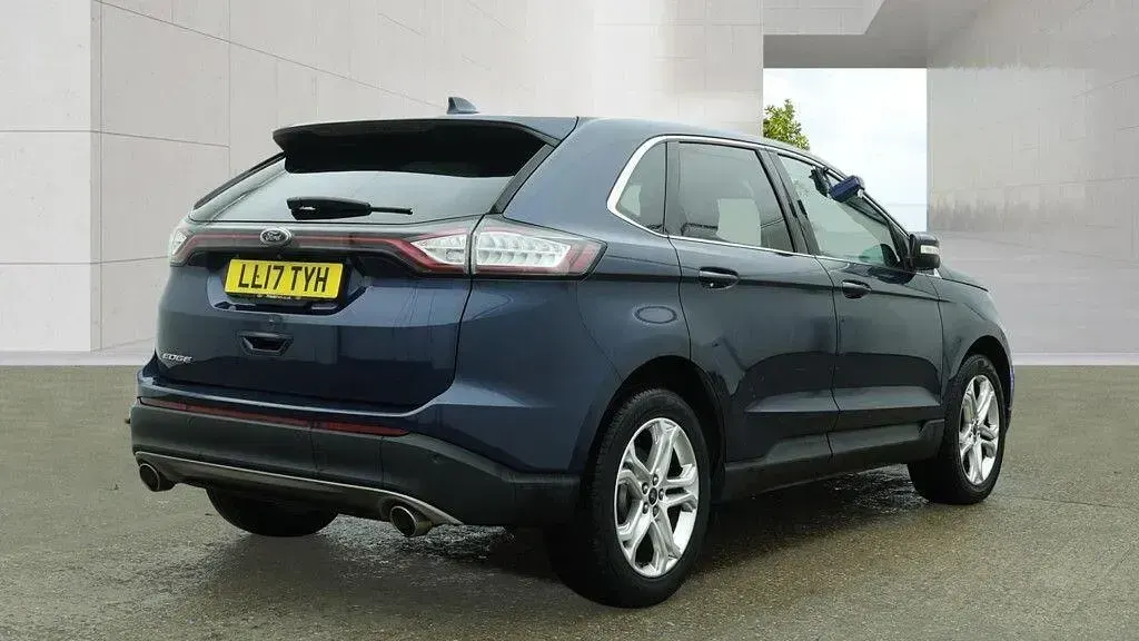 Used Ford Edge Titanium 210 HP (154 kW) 2017 Blue SUV