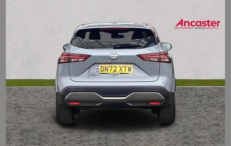 Used Nissan Qashqai N-Connecta 155 HP (114 kW) 2022 Grey SUV