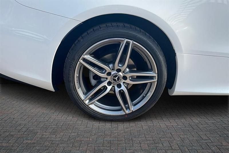 Used Mercedes E220 AMG line 194 HP (142 kW) 2019 Polar white Coupe