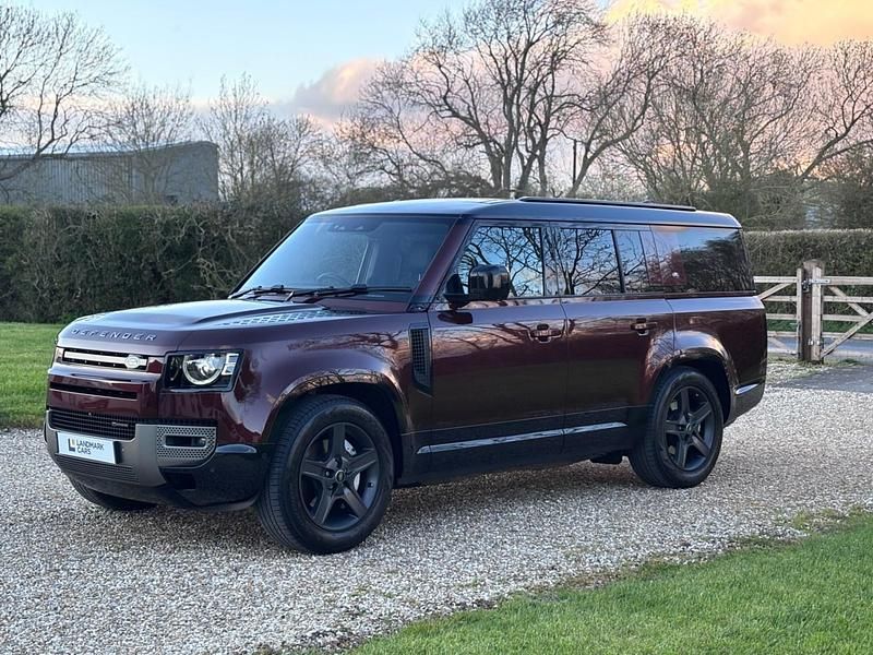 Used Land Rover Defender SE Dynamic 300 HP (220 kW) 2023 Red SUV