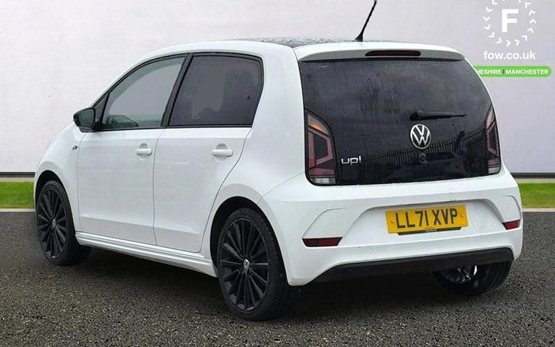 Used VW up! R-line 65 HP (47 kW) 2022 White Hatchback