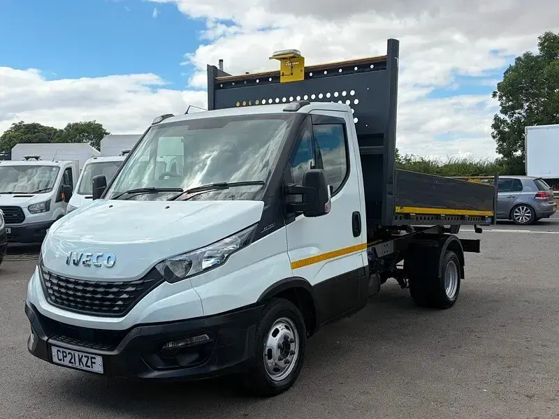 Used Iveco Daily 130 HP (95 kW) 2021 White
