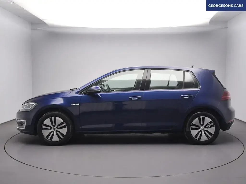 Begagnad VW e-Golf 100 kW (136 HK) 2019 Halvkombi