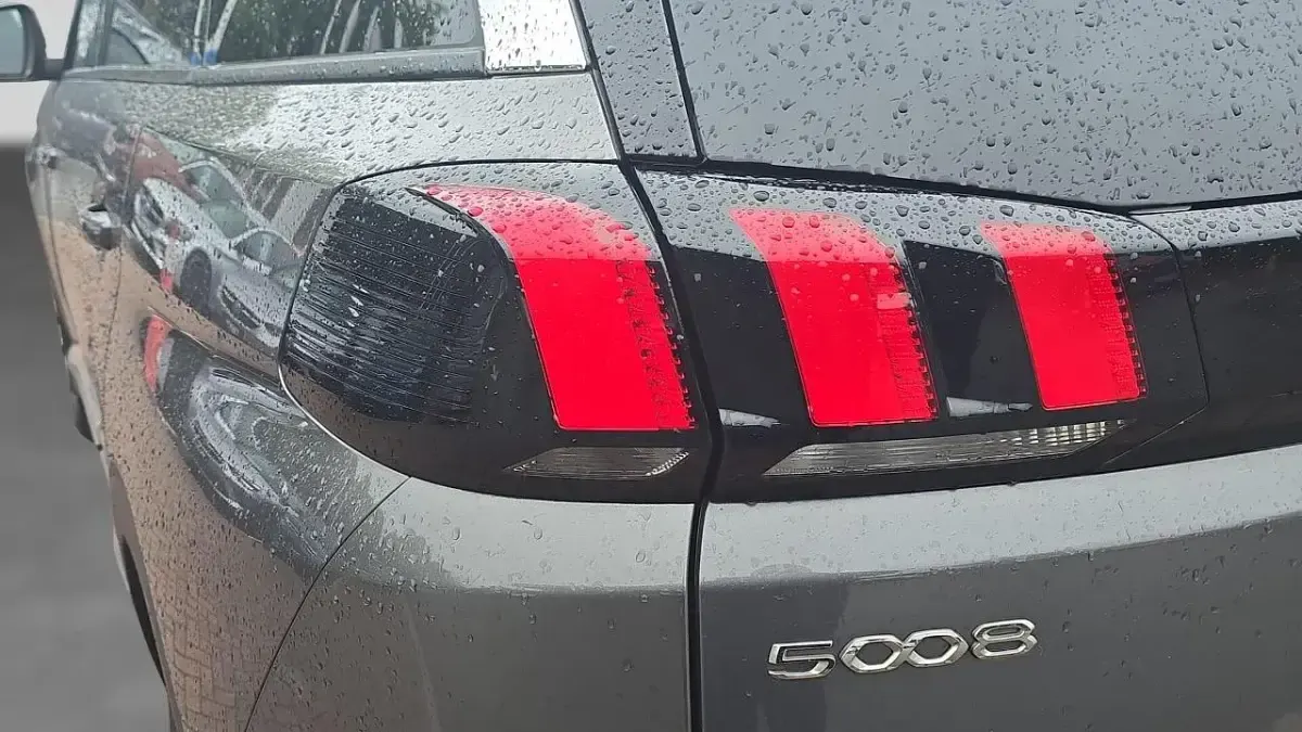 Used Peugeot 5008 Allure+ 129 HP (94 kW) 2023 Grey SUV