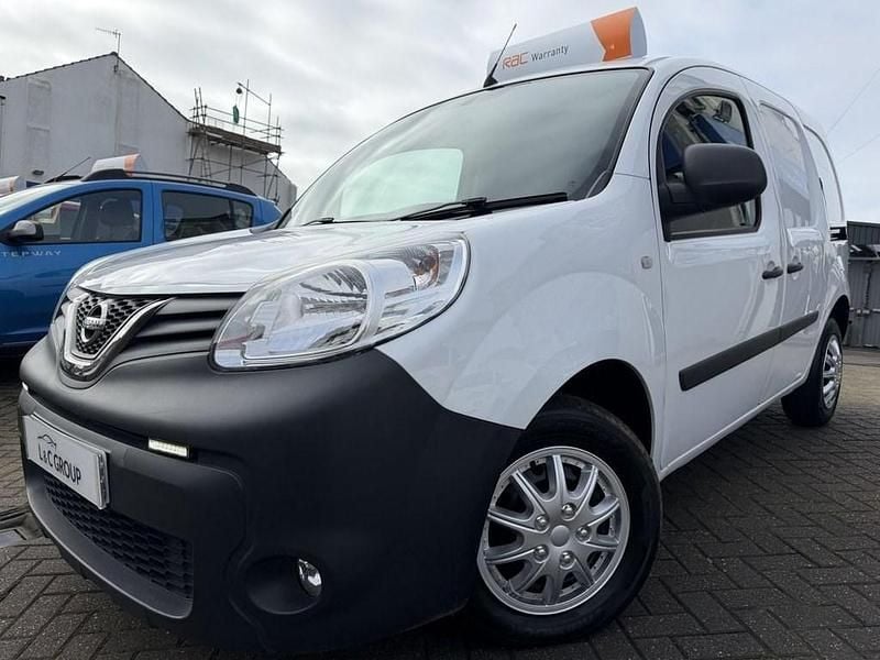 Used Nissan NV250 Acenta 95 HP (69 kW) 2020 White Van