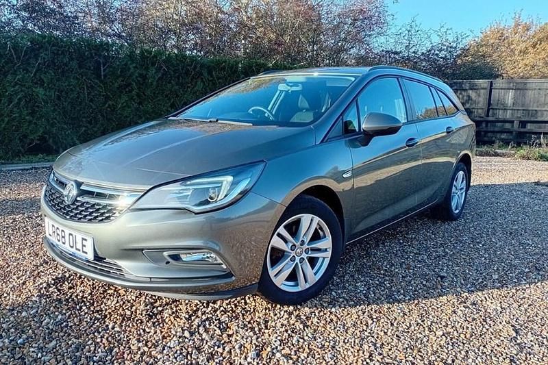 Used 2024 Vauxhall Astra Design Edition Estate | £8,495 - Image 1/1