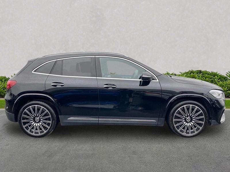 Used Mercedes GLA220 AMG Line Premium Plus 190 HP (139 kW) 2024 Black SUV