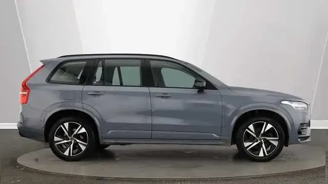 Usado Volvo XC90 Plus 232 HP (170 kW) 2023 SUV