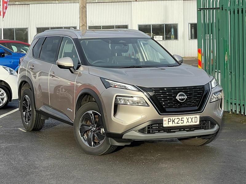 New Nissan X-Trail N-Connecta 213 HP (156 kW) 2025 Silver SUV