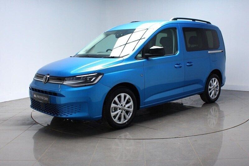 Blue Used 2023 VW Caddy Life MPV | £25,995 (Good price) - Image 1/1