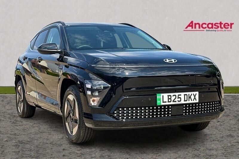 Pearl abyss black New 2025 Hyundai Kona Advanced SUV | £29,499 (Super price) - Image 1/4