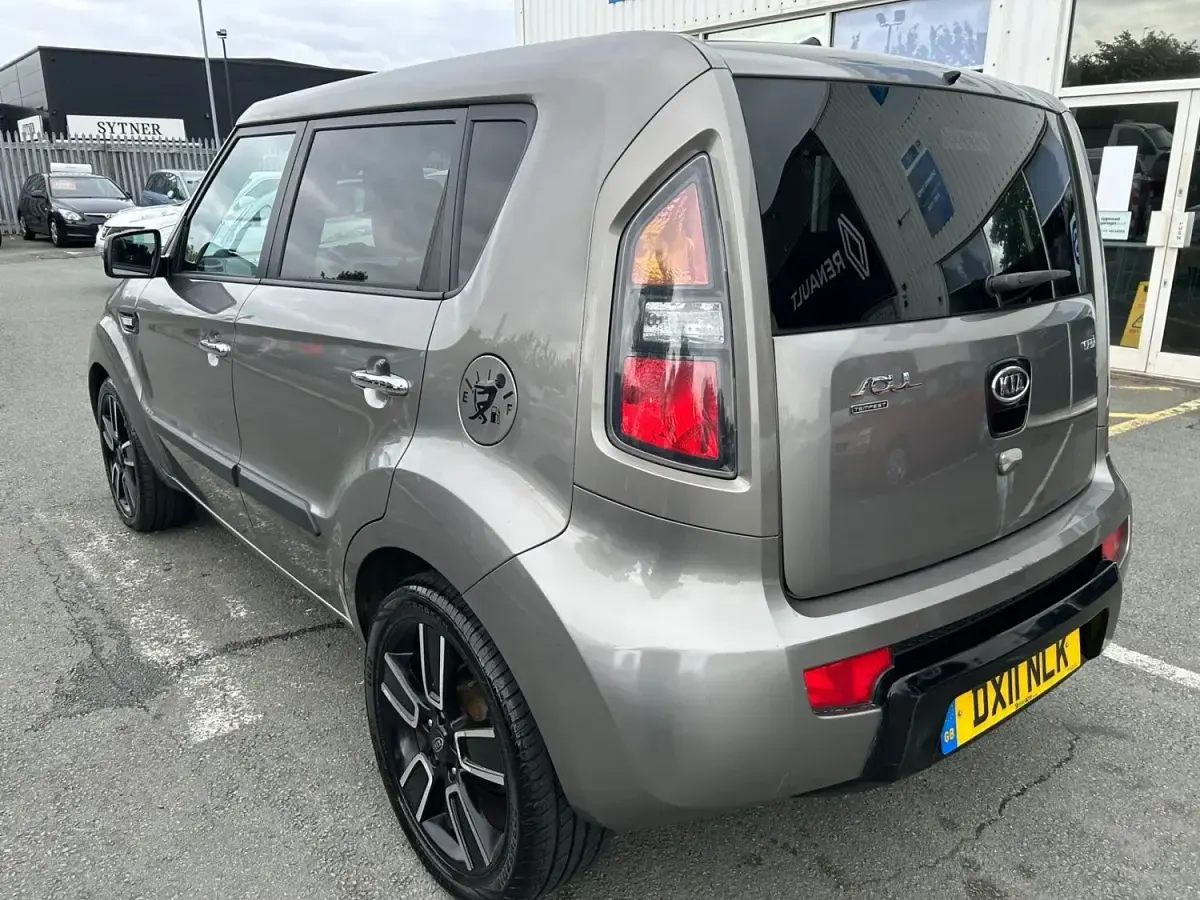 Usado Kia Soul 2011 Plateado SUV