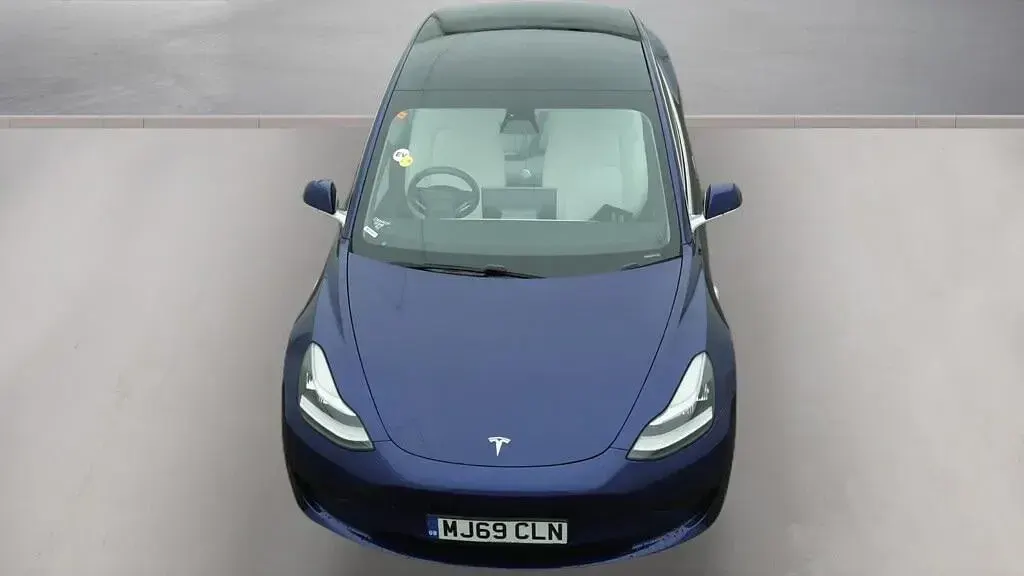 Used Tesla Model 3 Standard Range 239 kW (325 HP) 2019 Blue Sedan