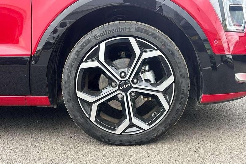 Used Kia Niro 127 HP (93 kW) 2025 Red SUV