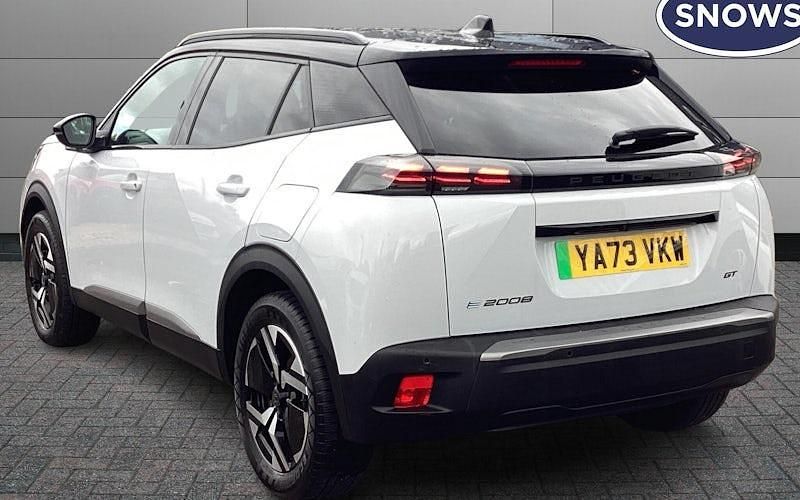 Used Peugeot e-2008 114 kW (156 HP) 2023 White SUV