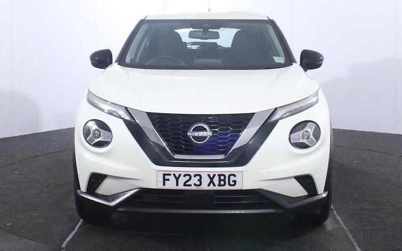 Used Nissan Juke Acenta 114 HP (83 kW) 2023 White SUV