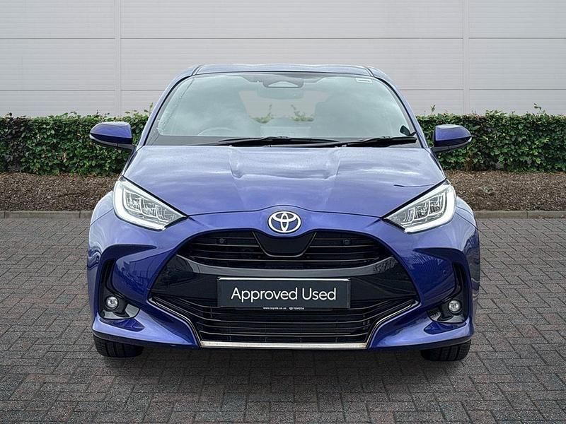 Used Toyota Yaris Hybrid 2024 Blue Hatchback