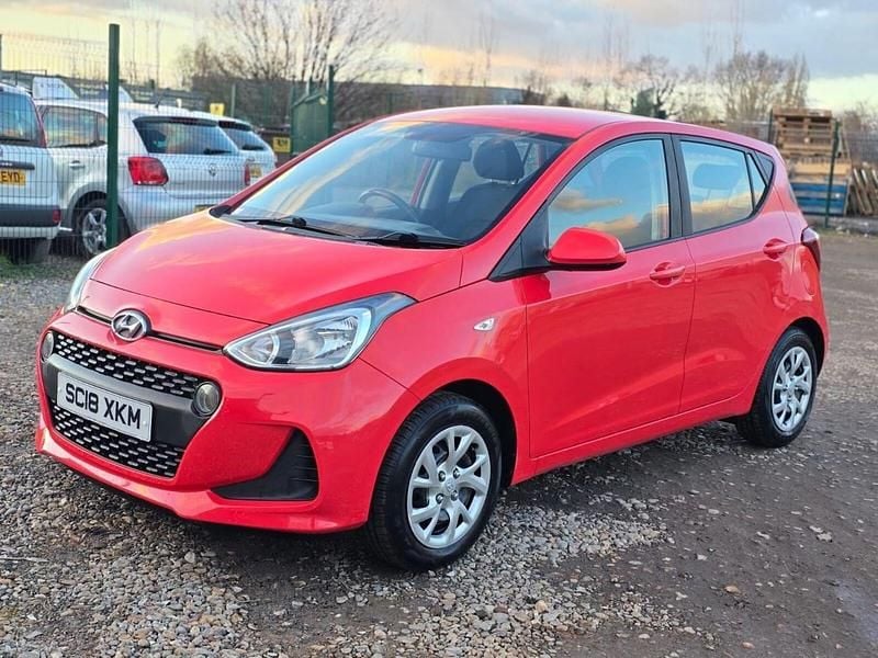 Used Hyundai i10 SE 66 HP (48 kW) 2018 Red Hatchback