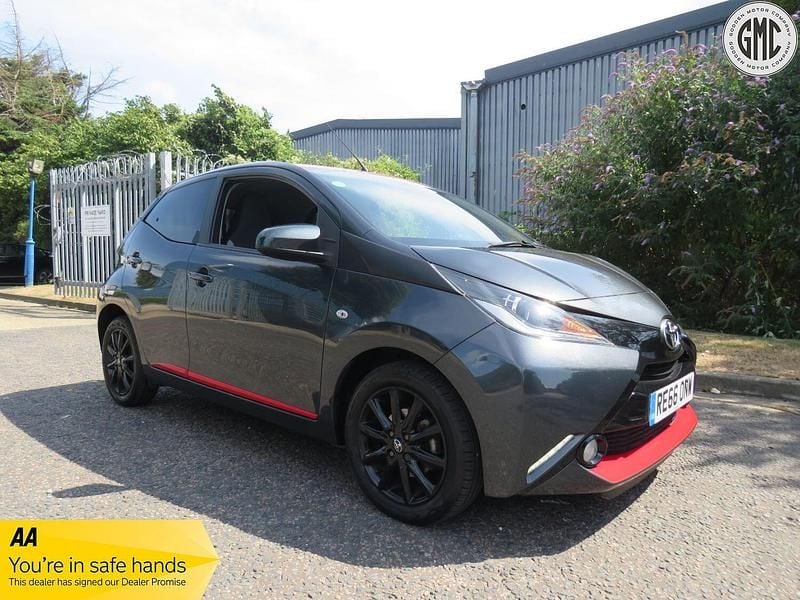 Grey Used 2016 Toyota Aygo x-press Hatchback | £8,000 (Fair price) - Image 1/4