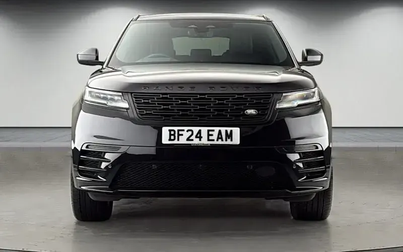 Second-hand Land Rover Range Rover Velar HSE Dynamic 404 CP (297 kW) 2024 Negru SUV