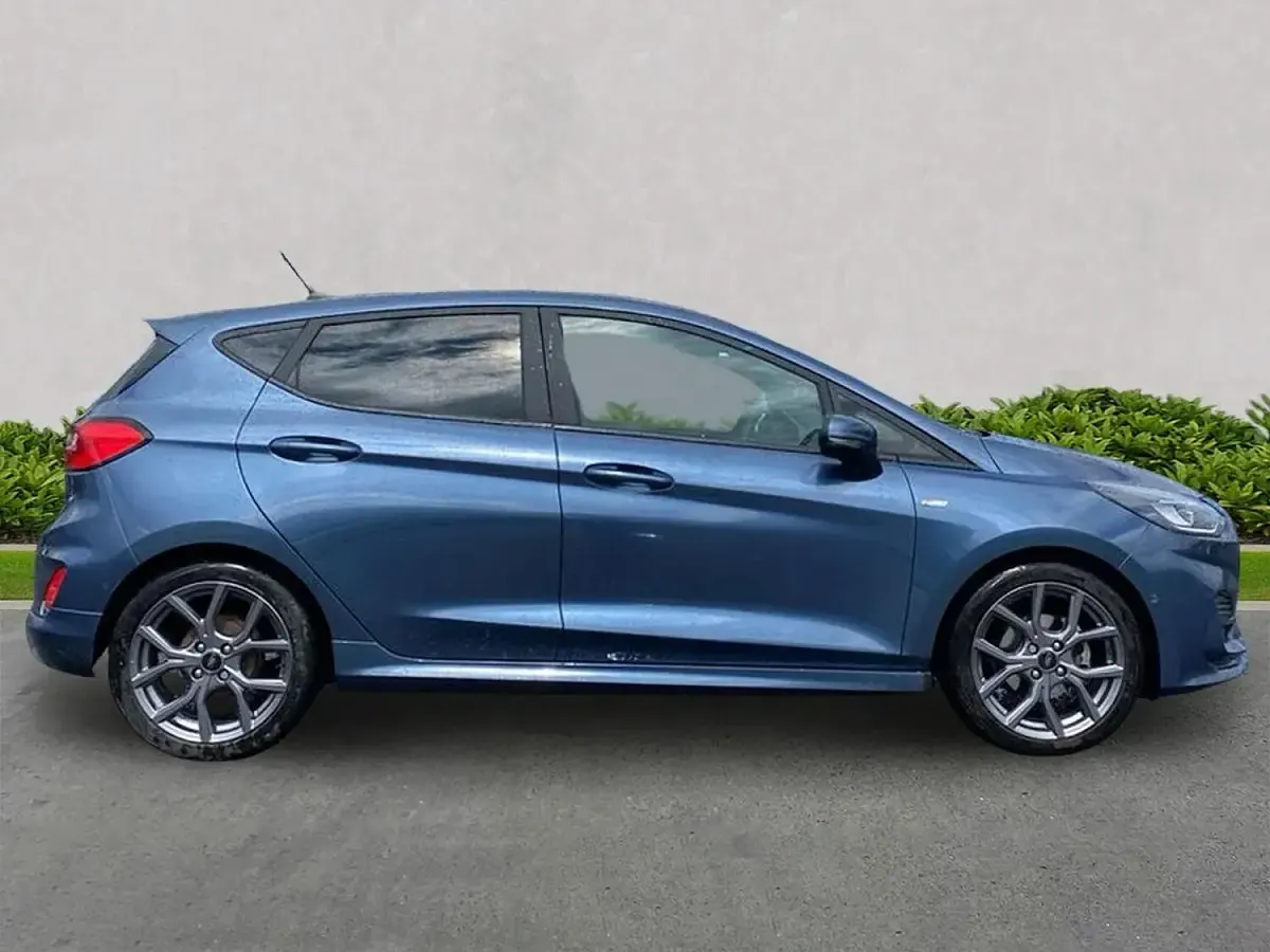 Used Ford Fiesta ST-Line 125 HP (91 kW) 2023 Blue Hatchback