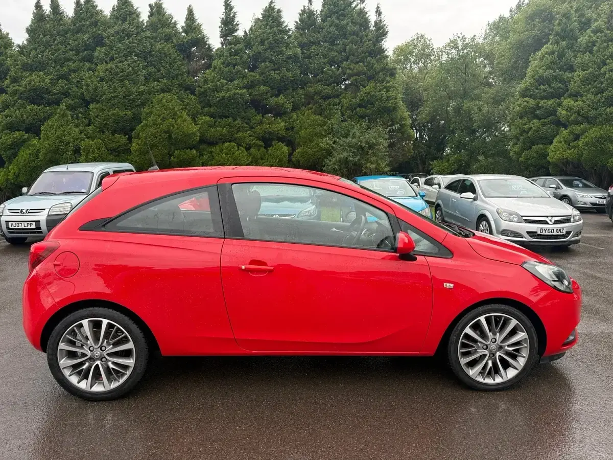 Used Vauxhall Corsa Excite 2015 Red Hatchback