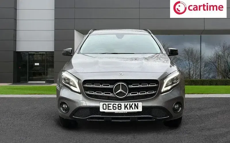 Used Mercedes GLA180 Urban 122 HP (89 kW) 2019 Grey SUV