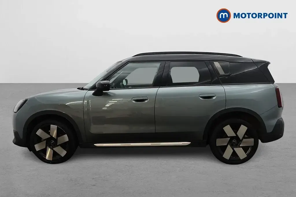 Used Mini Countryman Exclusive 2024 Green SUV